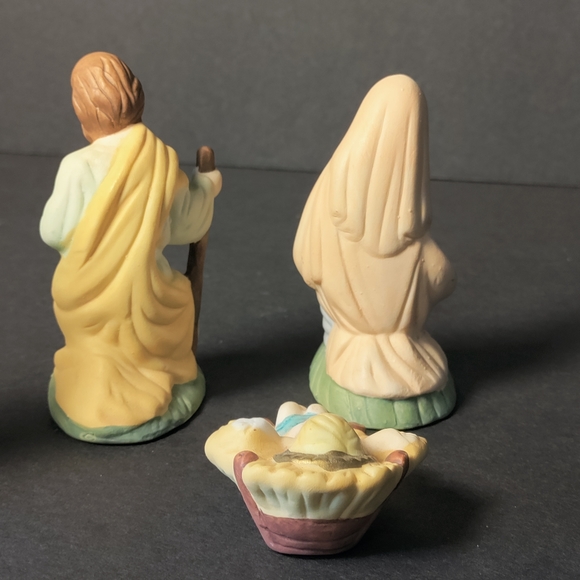 🎄PORCELAIN NATIVITY⭐ - Picture 12 of 16